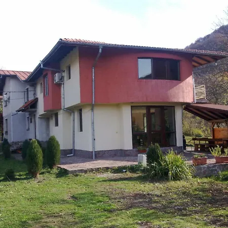 мирела Hotel Ribarica